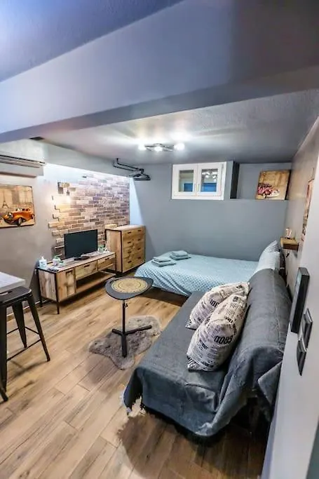 Harmony Studio With Terrace. Thessaloniki Apartment